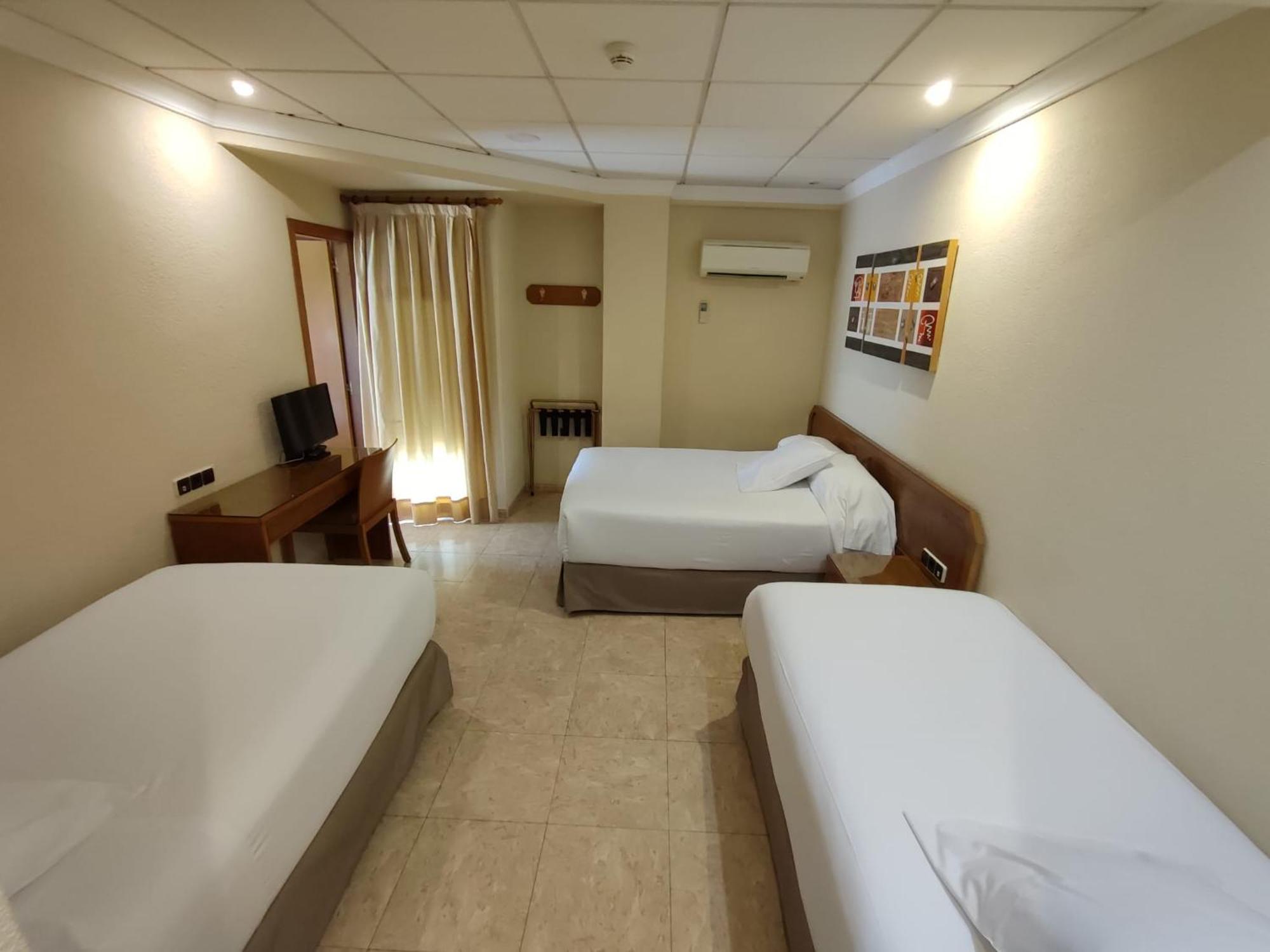 Hostal Moreno ซิยา ภายนอก รูปภาพ