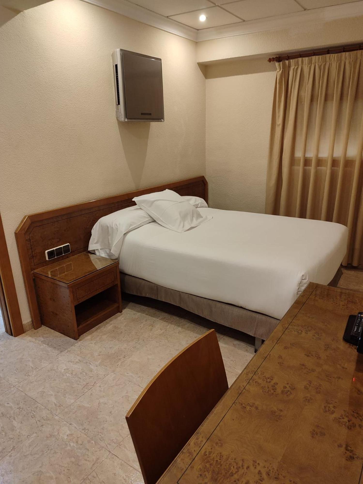Hostal Moreno ซิยา ภายนอก รูปภาพ
